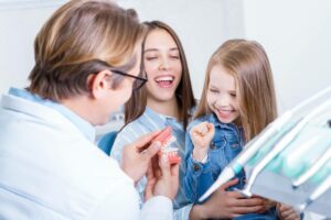 featured image for top qualities for a family dentist
