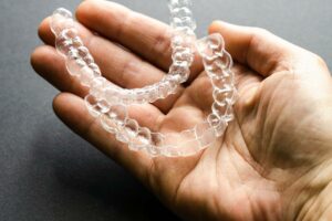 featured image for 6 common Invisalign mistakes